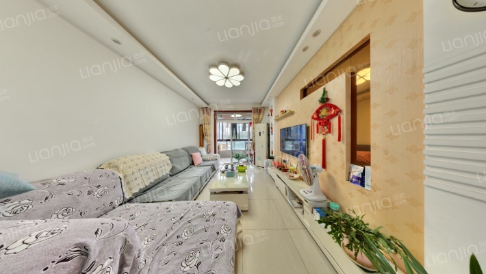 逸景湾二手房实景图