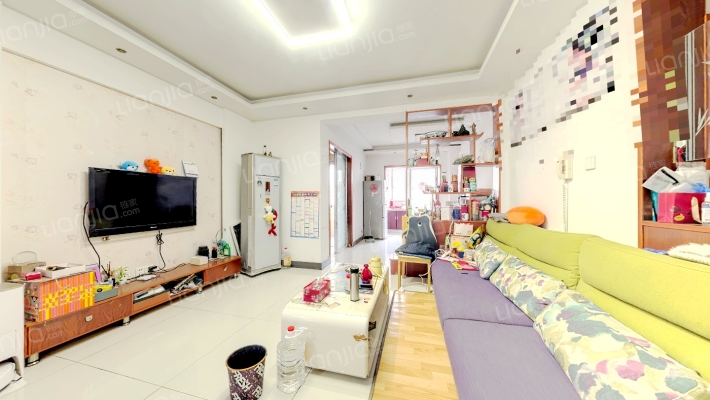 公交锦绣园二手房实景图