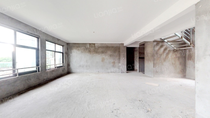 中航城波波里花园二手房实景图