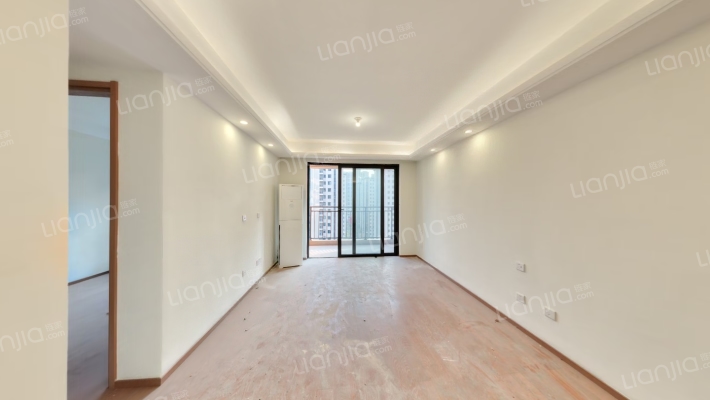 悦峰府二手房实景图