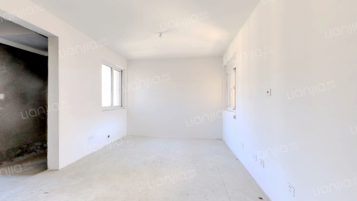 芦泾花苑二手房实景图