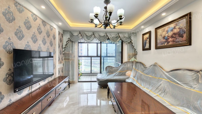 巴黎春天二手房实景图