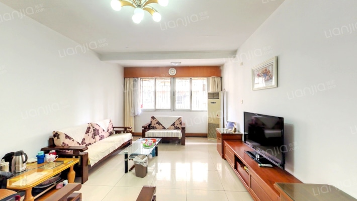 武警宿舍二手房实景图