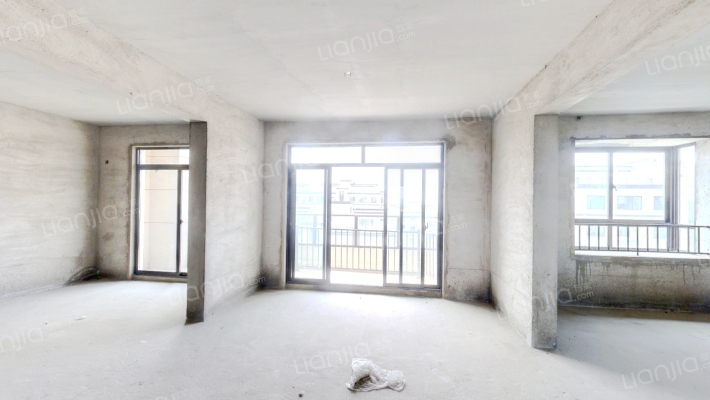 逸龙府二手房实景图