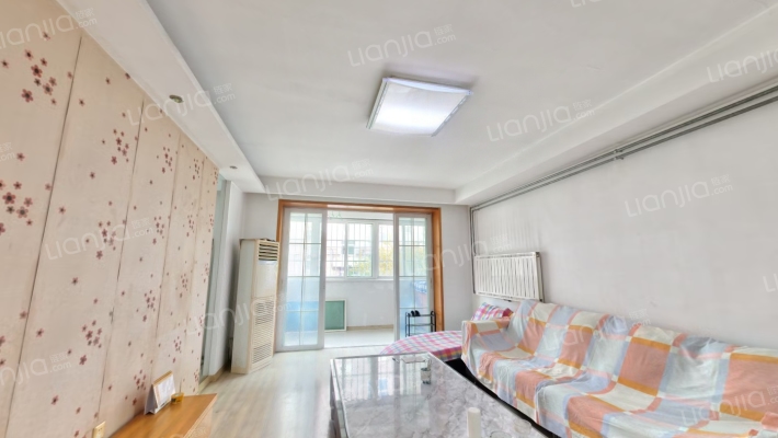 卫生路二手房实景图