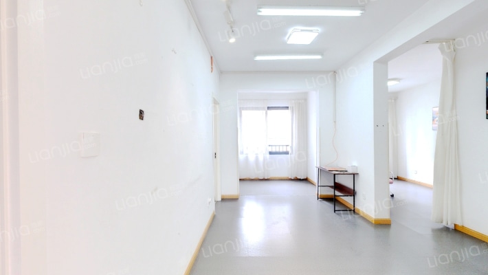 公园一号二手房实景图