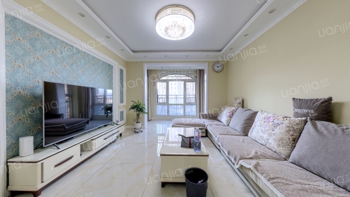 恒力依云伴山二手房实景图