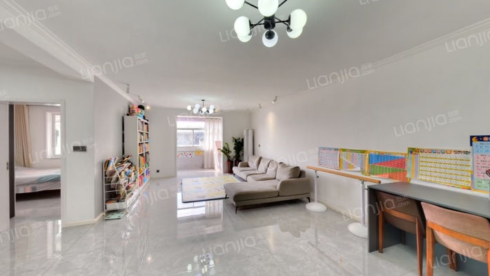 卧龙小区二手房实景图