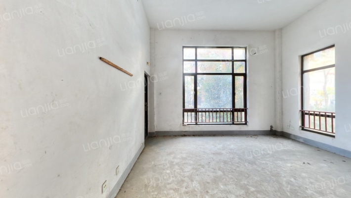 绿地中山铂邸二手房实景图