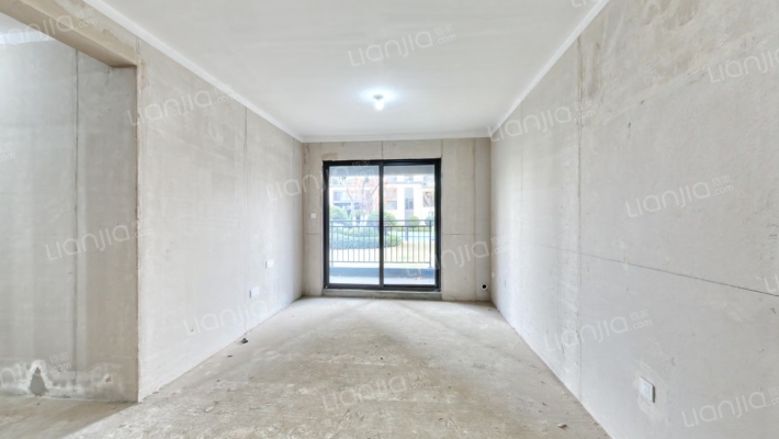 正弘铂悦二手房实景图