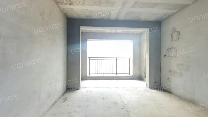 滨水翡丽城三期二手房实景图