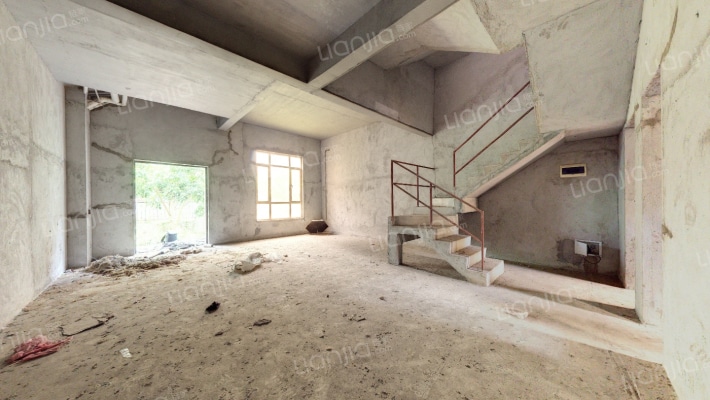 莱茵水岸二手房实景图