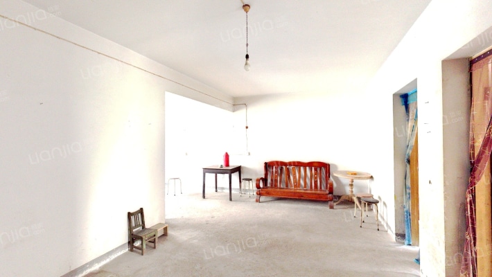 古树新苑住宅小区二手房实景图