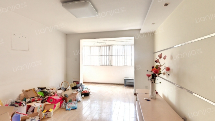 新华印刷厂宿舍小区二手房实景图