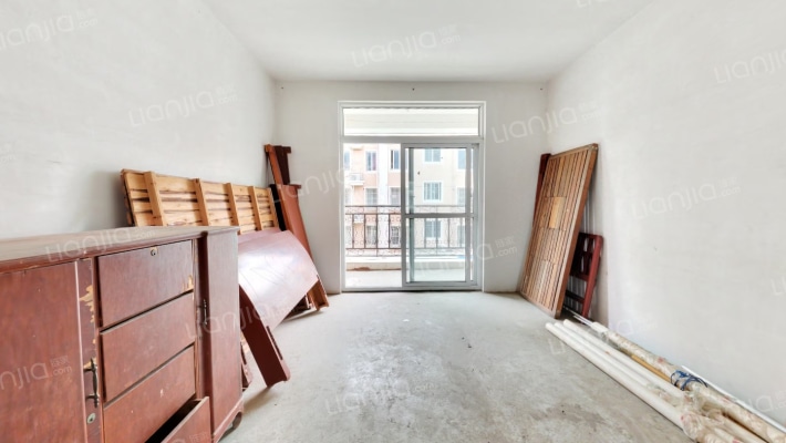 绿洲嘉园二手房实景图