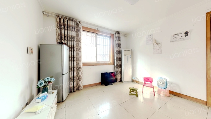 市委南大院二手房实景图