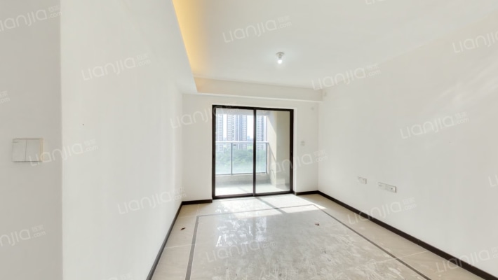 万科翡翠江望二手房实景图