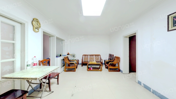 市三院宿舍二手房实景图