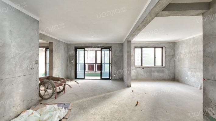 水塔锦苑二手房实景图