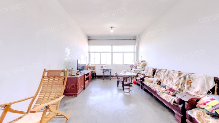 前进路燃料公司家属院二手房实景图