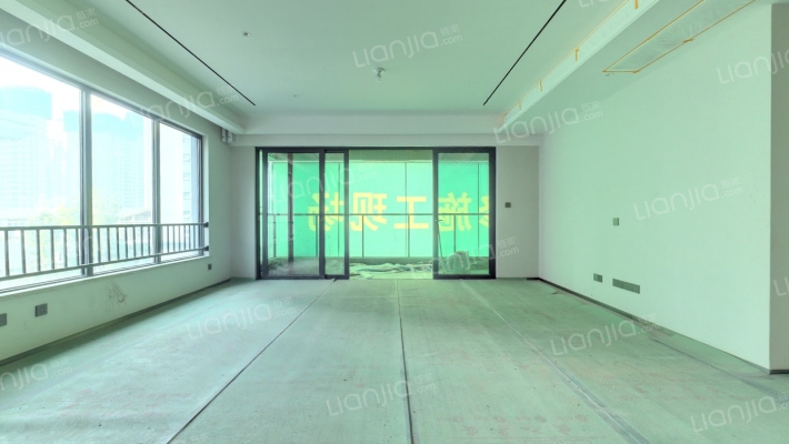 信达麓湖左岸二手房实景图