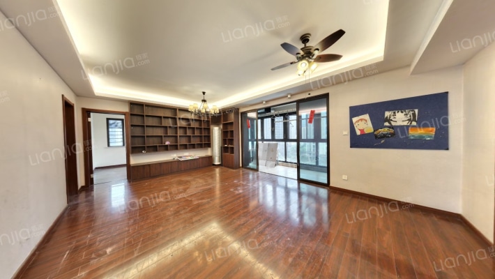 万科梅溪郡二手房实景图