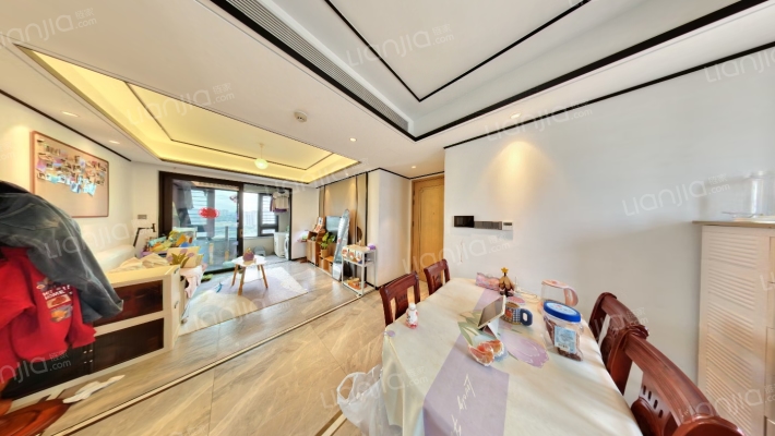 建发央著一期二手房实景图