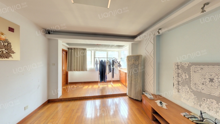 金龙花苑二手房实景图