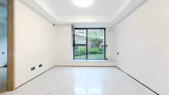 中建学府印悦三期二手房实景图