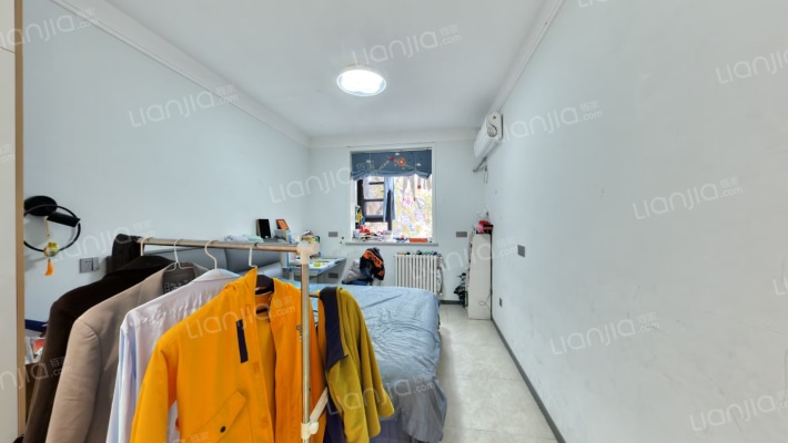 经一路四号院二手房实景图