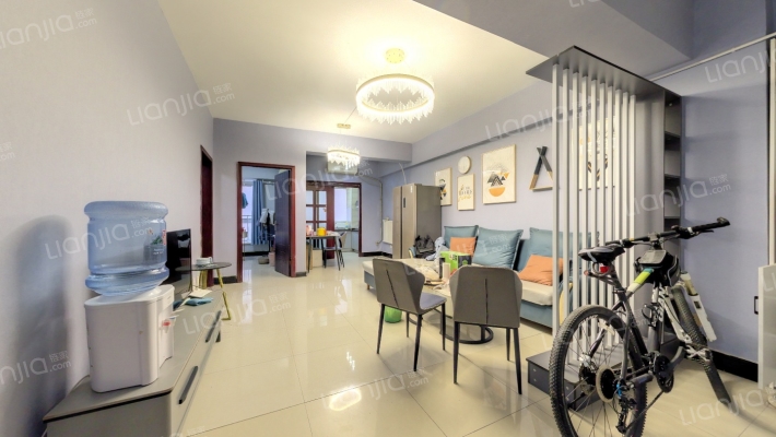 世纪广场小区二手房实景图