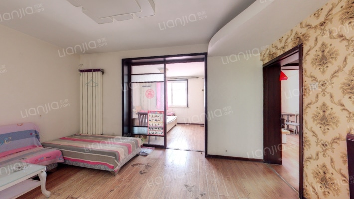 沿河东楼二手房实景图