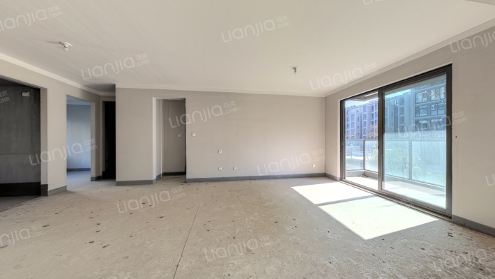 融创惠山映二区二手房实景图