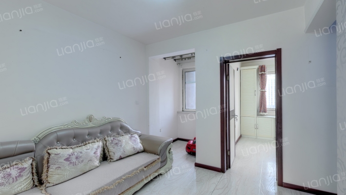 沈铁盛华庭二手房实景图