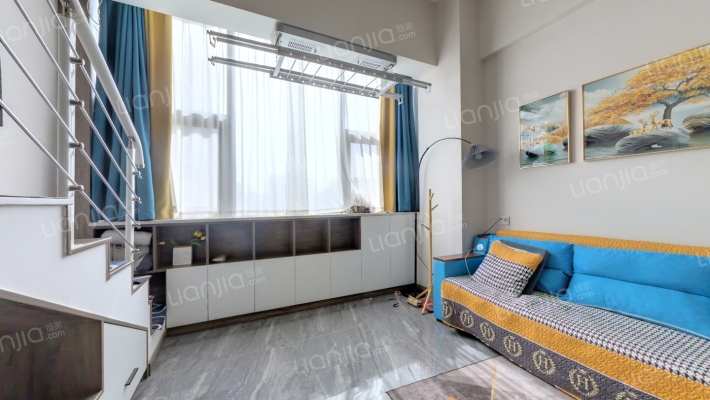 东冠大厦二手房实景图