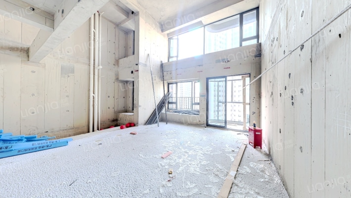 中海龙湖臻如府二手房实景图