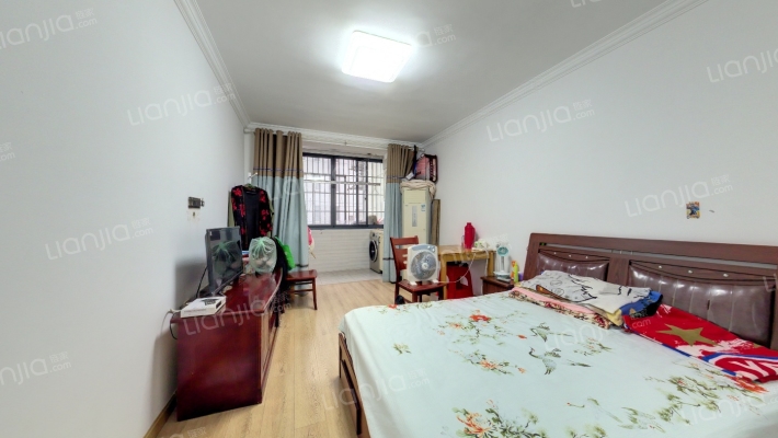 镇东新村二手房实景图