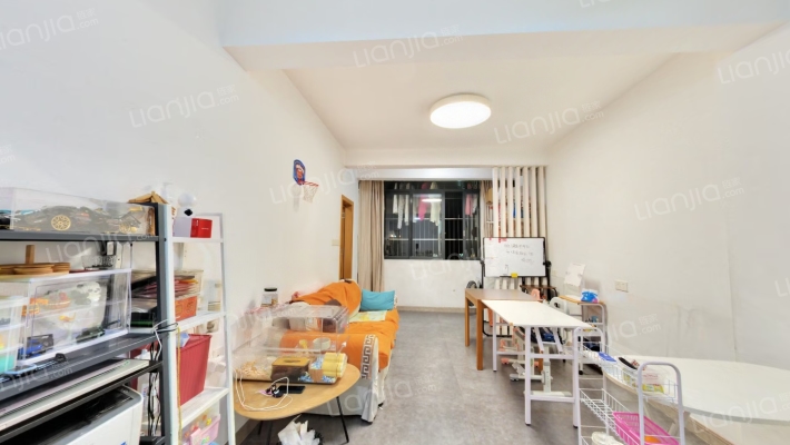 芬芳小区二手房实景图