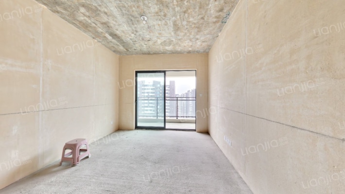 云樾名邸二手房实景图