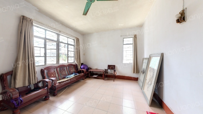 立新花园二手房实景图