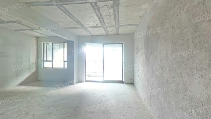 融冠爱城二手房实景图