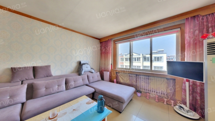 怡河苑南区二手房实景图