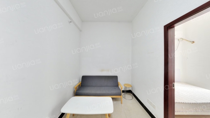 金沙国际二手房实景图