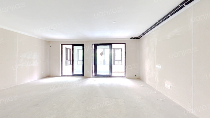 龙湖龙誉城东区二手房实景图