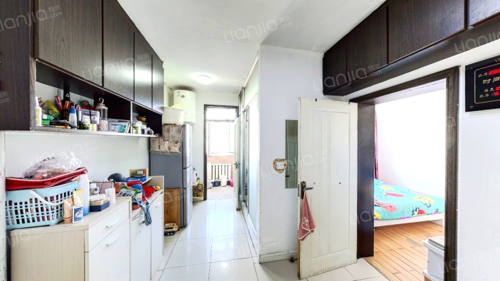 崇东三小区二手房实景图