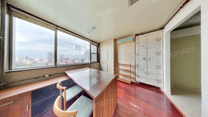 银座晶都国际二手房实景图