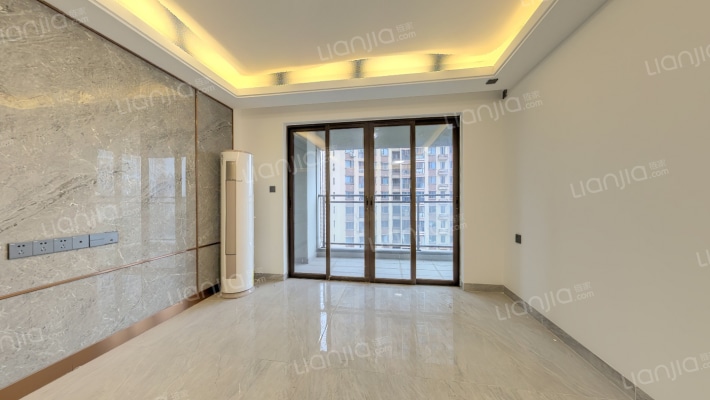 美的置业广场二手房实景图