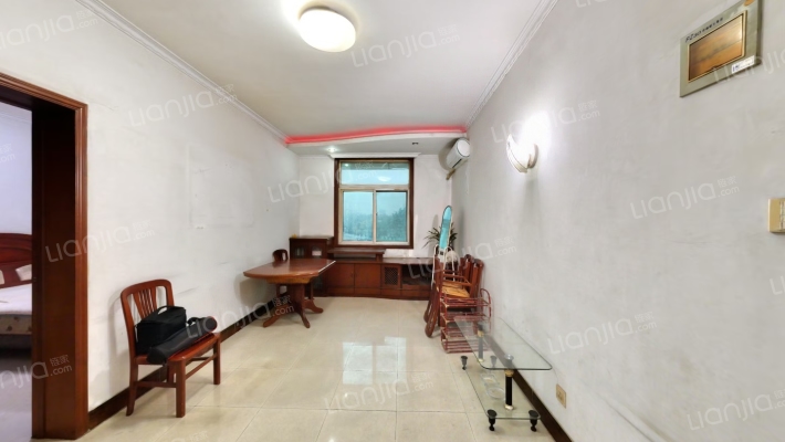 交通厅宿舍大院二手房实景图