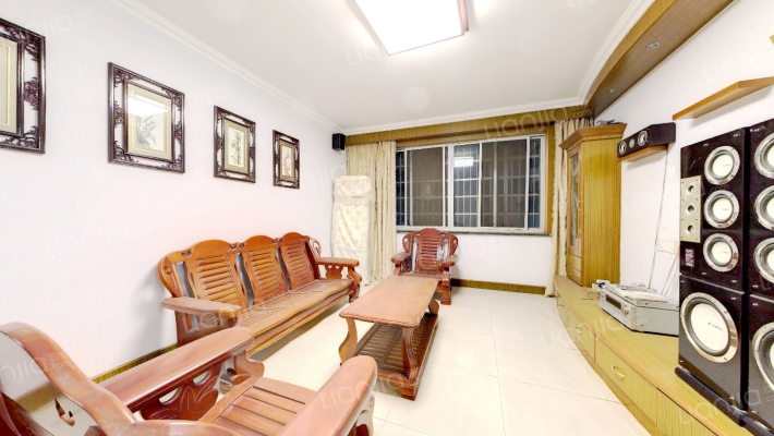 百盛街二手房实景图