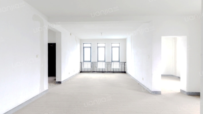 米兰公寓二手房实景图